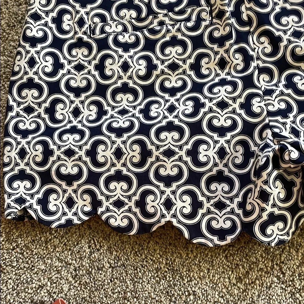 Crown and ivy navy and White Bermuda Shorts Geometric Pattern scalloped hem 6 - Picture 3 of 4
